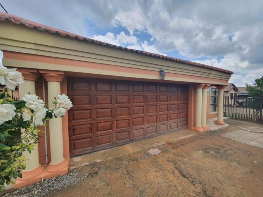 3 Bedroom Property for Sale in Heidedal Free State